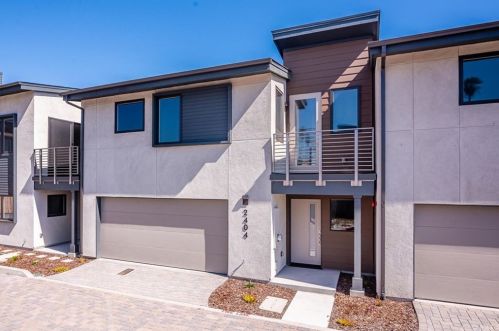 2404 Main St, Morro Bay, CA 93442-1552