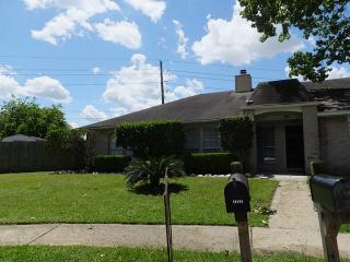 19551 Lazy Valley Dr, Katy TX  77449-3903 exterior