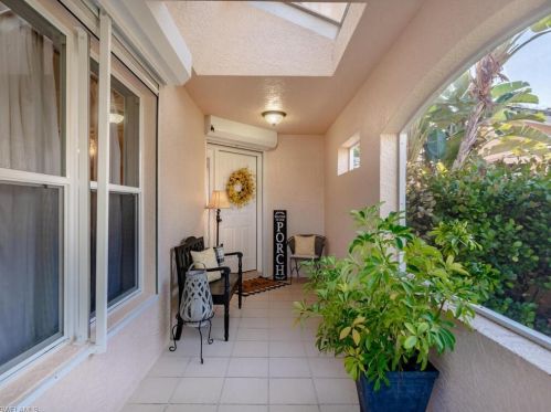 140 Eveningstar Cay, Naples FL  34114-9611 exterior
