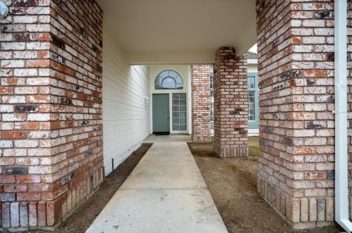 1324 Red Teal Dr, Newman CA  95360-1715 exterior