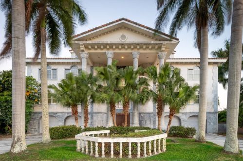 5294 62nd Ave, Saint Petersburg, FL 33715-2403