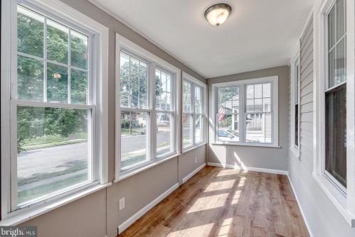 437 Maple Ave, Camden NJ  08106-2054 exterior