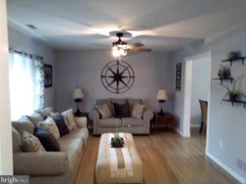 17 Waltham Way, Erial NJ  08081-9321 exterior