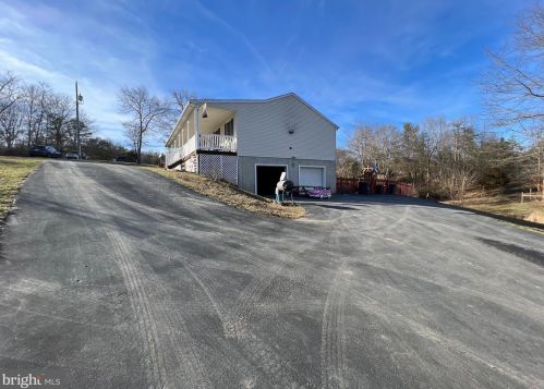 115 Vera Green Ln, Hedgesville, WV 25427-4322