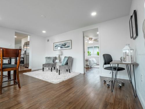 3201 Maritana Dr, Saint Petersburg FL  33706-4036 exterior