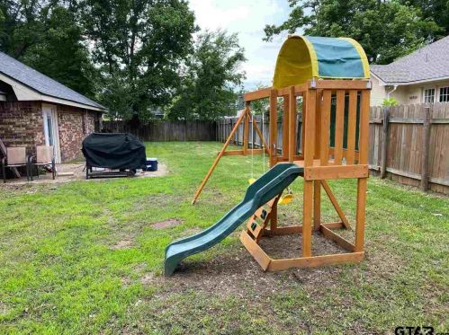 201 Joann Pl, Whitehouse TX  exterior