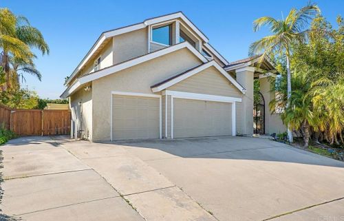 3205 La Costa Ave, Carlsbad CA  92009-7709 exterior