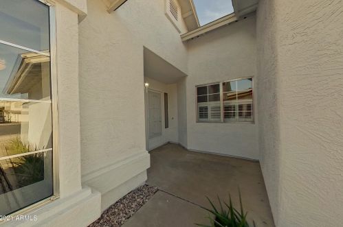 3633 Wahalla Ln, Glendale, AZ 85308-2236