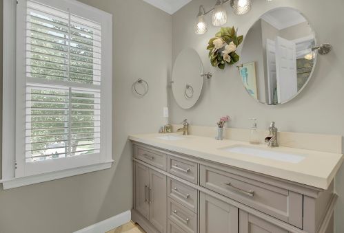 963 Governors Ct, Mount Pleasant SC  29464-9257 exterior