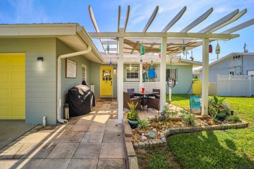 114 Imperial Hts Dr, Ormond Beach FL  32176-2348 exterior