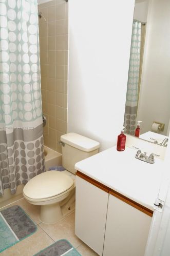 1990 103rd Ter, Hollywood FL  33025-1797 exterior