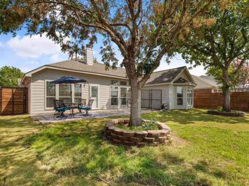 5064 San Jacinto Dr, Fort Worth TX 76137-5537 exterior