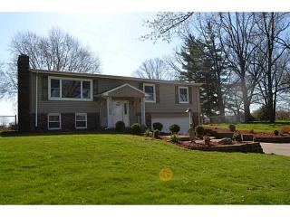1320 Lake Rd, Medway, OH 45341