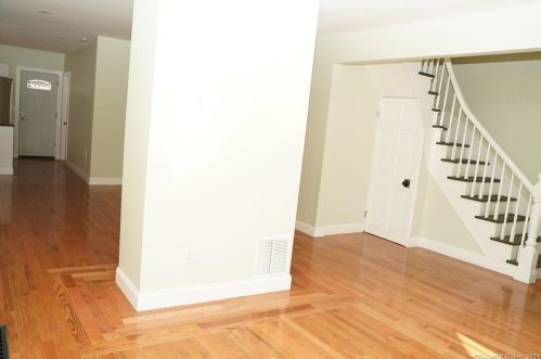 865 Noble Ave, Bridgeport CT  06608-1049 exterior