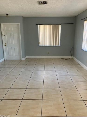 718 46th Ln, Cape Coral, FL 33904-5582