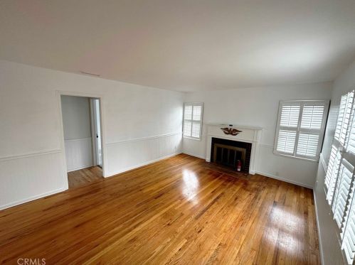 5318 Hanbury St, Long Beach, CA 90808-1918