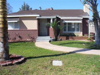8556 Kaiser Ave, Fontana, CA 92335-3925
