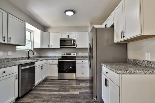 1001 Bay Rd, West Harrison IN  47060-9652 exterior