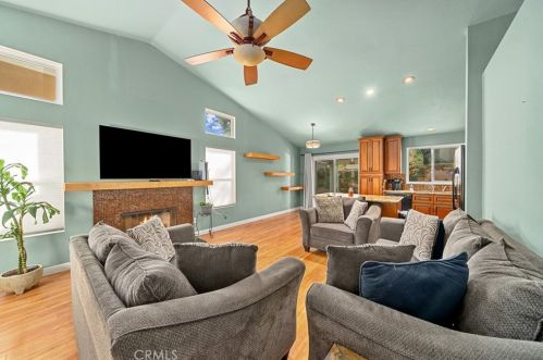 31734 Calle Novelda, Temecula CA  92592-3745 exterior