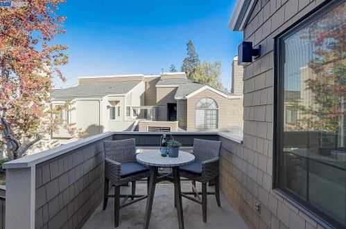 184 Copper Ridge Rd, San Ramon CA  94582-4575 exterior