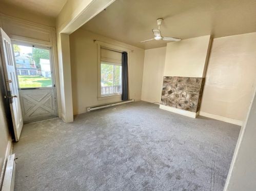 1249 Leishman Ave, New Kensington PA  15068-5650 exterior