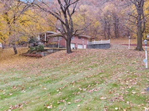 51 Main St, Port Jervis NY  12771-2004 exterior