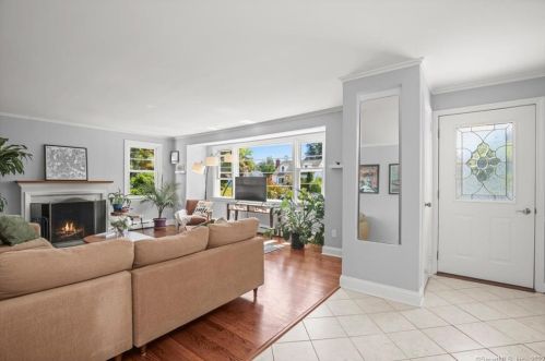 25 Adams Ave, Milford CT  06460-6501 exterior