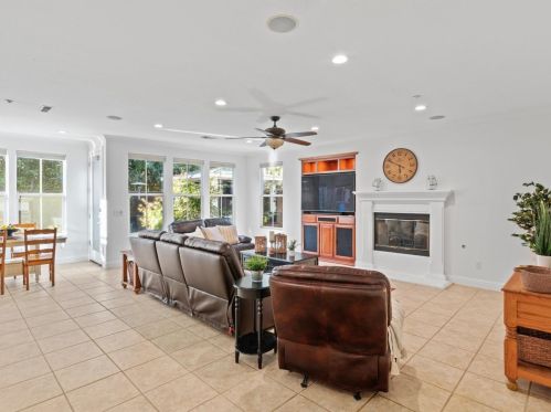 2075 Merlot Dr, Morgan Hill CA  95037-3883 exterior