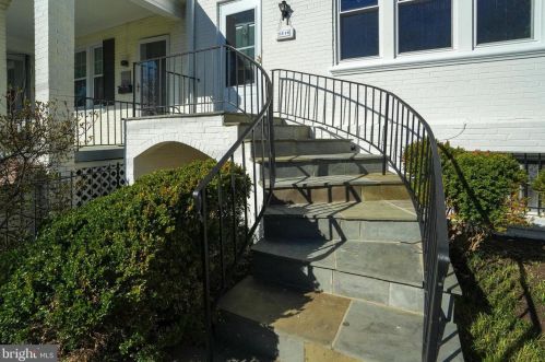2316 39th St, Washington, DC 20007-1722