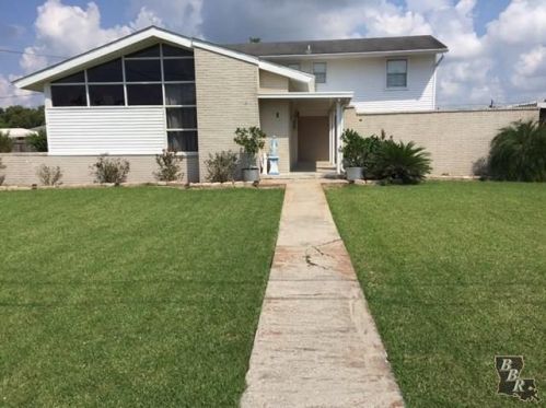 228 164th St, Galliano, LA 70354-3614