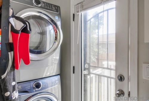 1404 Coolidge Ave, National City CA  91950-4422 exterior