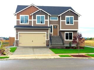 9876 Jensen Dr, Yelm, WA 98597-7723