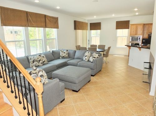 19880 Parkwood Dr, Lake Elsinore, CA 92530-0447