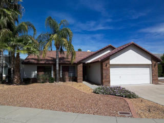 6922 Kerry Ln, Glendale, AZ 85308-5770