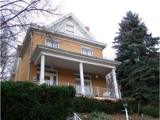 3911 Dewey Ave, Pittsburgh, PA 15214-1935