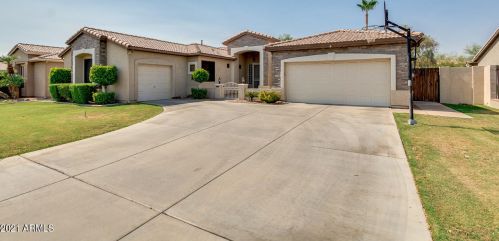 2130 Mulberry Dr, Chandler, AZ 85286-6773