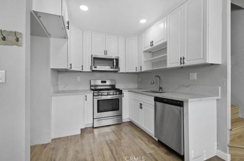 6188 Palm Ave, Riverside CA  92506-2022 exterior