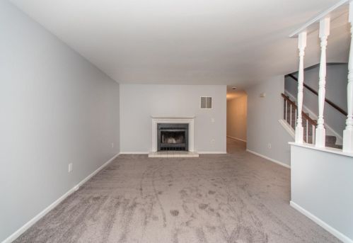 9105 Dominion Cir, Cincinnati OH  45249-8404 exterior