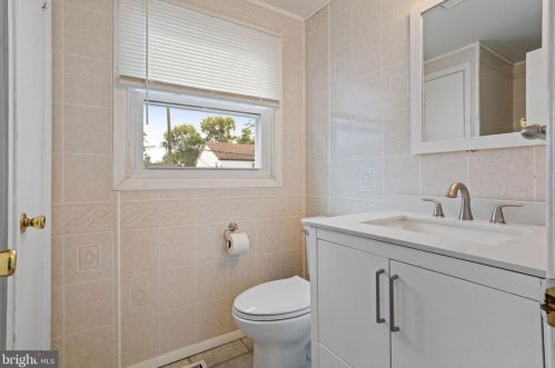 44 Middleton Ln, Willingboro NJ  08046-3148 exterior