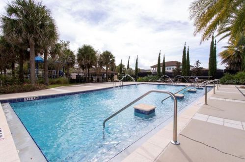 8035 Chilton Dr, Orlando FL 32836 exterior