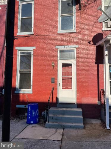 404 Muench St, Harrisburg, PA 17102-1532