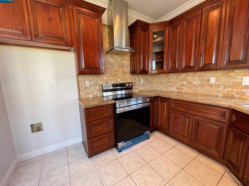 1870 Summerfield Ct, Oakley CA  94561-3074 exterior