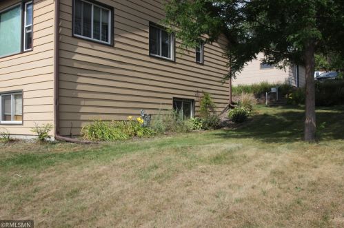 1384 Desoto St, Saint Paul, MN 55130-3556