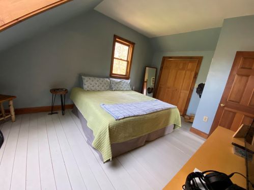 40 Emerald Dr, Hillsboro NH  03244-5021 exterior