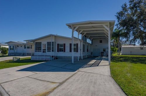 5221 Island View Cir, Polk City, FL 33868-8907
