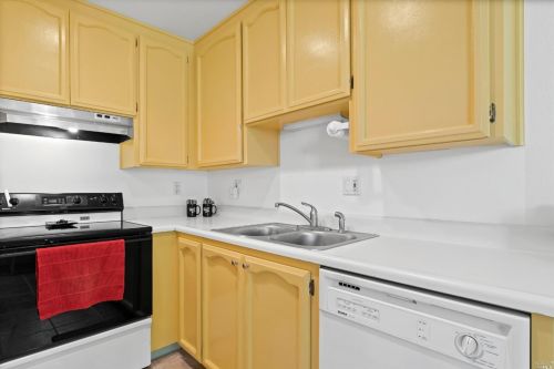 1468 Townview Ave, Santa Rosa CA  95405-7561 exterior