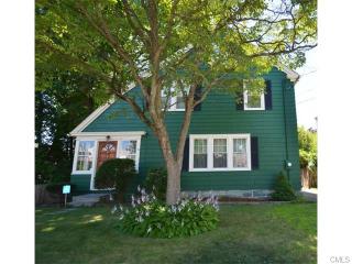 31 Astoria Ave, Bridgeport CT  06604-1706 exterior