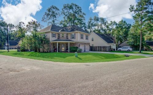 10500 Chateau Ln, Conroe, TX 77385-6802