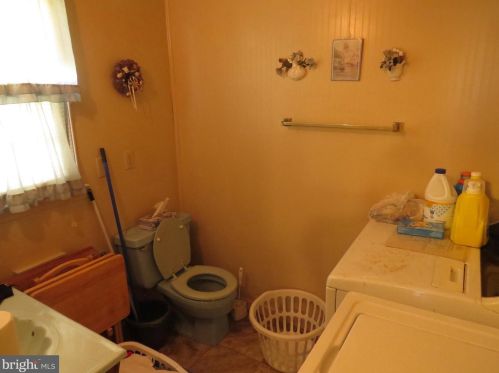 34264 Dupont Blvd, Frankford DE  19945-3800 exterior