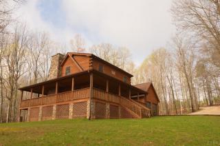 8621 Richmond Hwy, Gladstone, VA 24553-3238